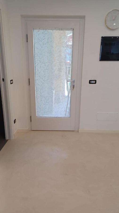 Apartamento Residenza Il Gelsomino Cantello Exterior foto