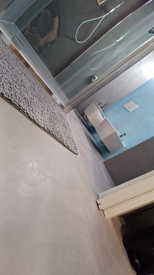 Apartamento Residenza Il Gelsomino Cantello Exterior foto