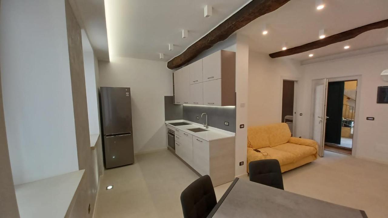 Apartamento Residenza Il Gelsomino Cantello Exterior foto